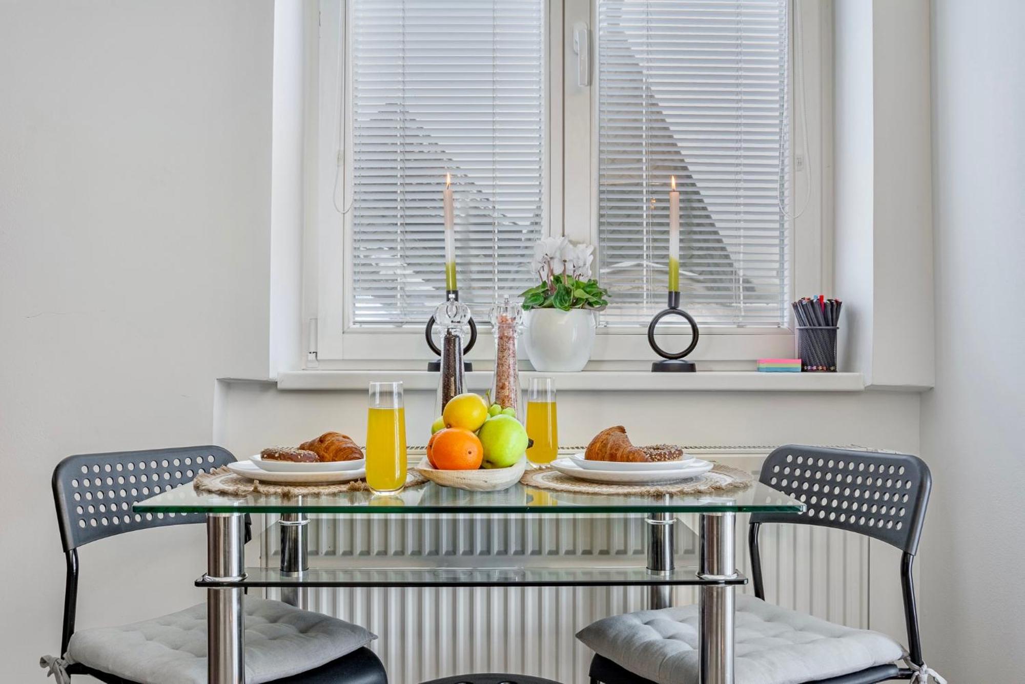 Natural-Style Apartment In The Centre Of ブラチスラヴァ エクステリア 写真