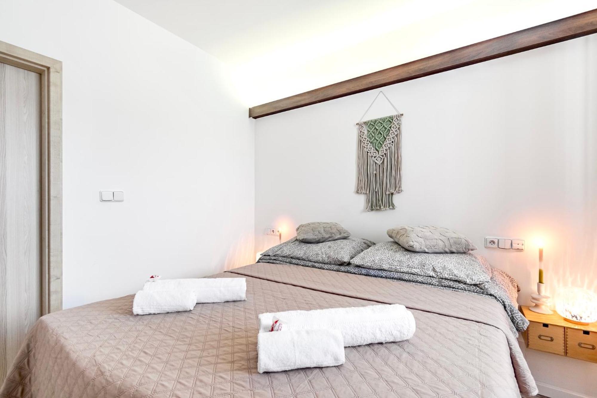 Natural-Style Apartment In The Centre Of ブラチスラヴァ エクステリア 写真