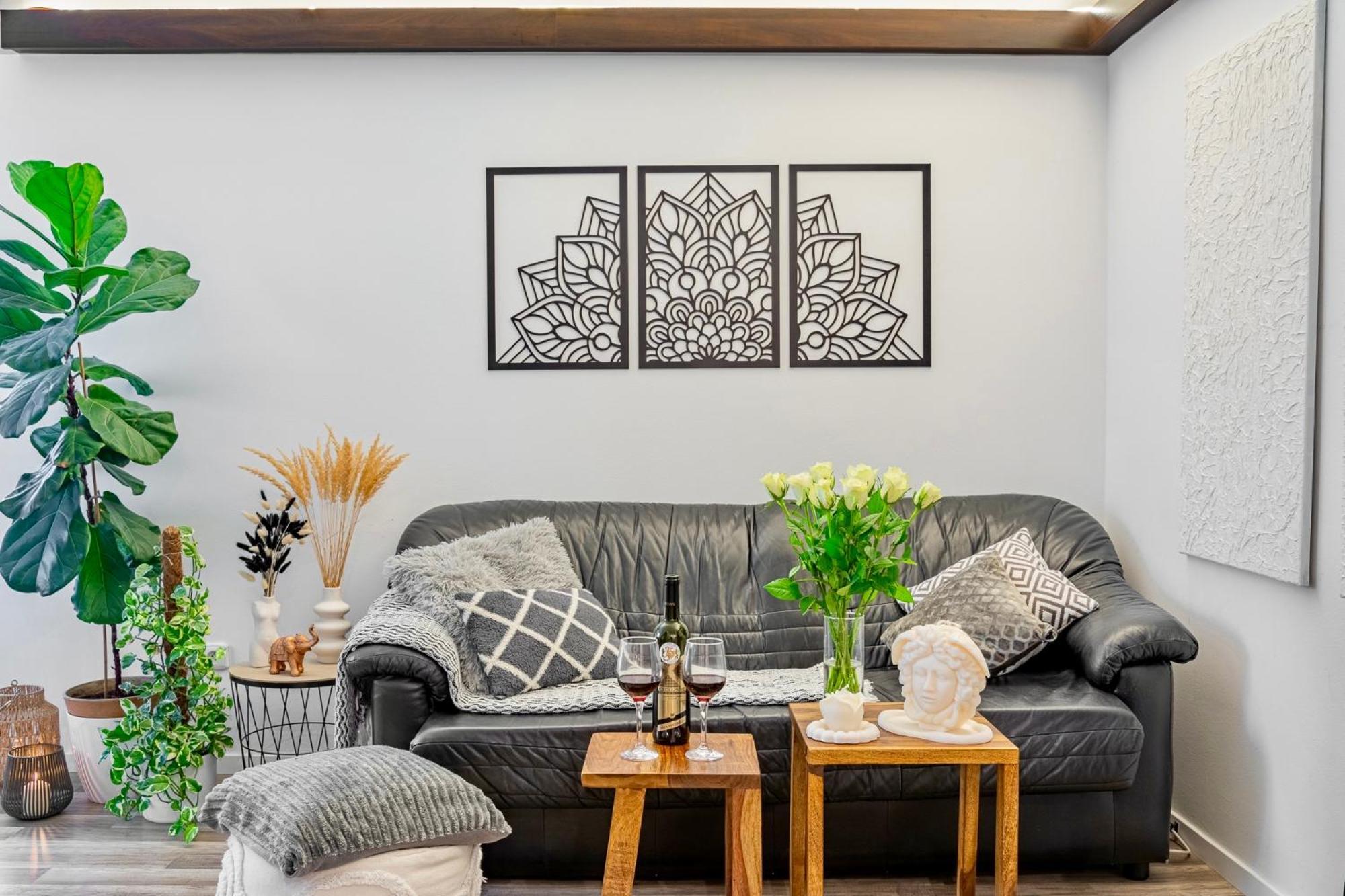 Natural-Style Apartment In The Centre Of ブラチスラヴァ エクステリア 写真